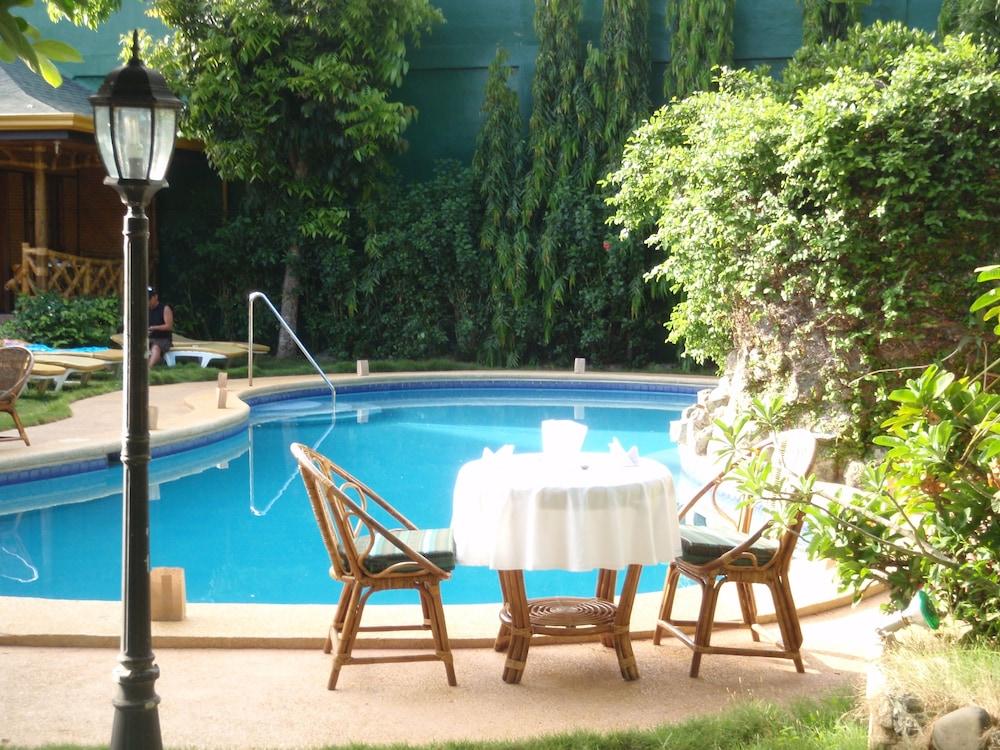 Hotel Dolce Puerto Princesa