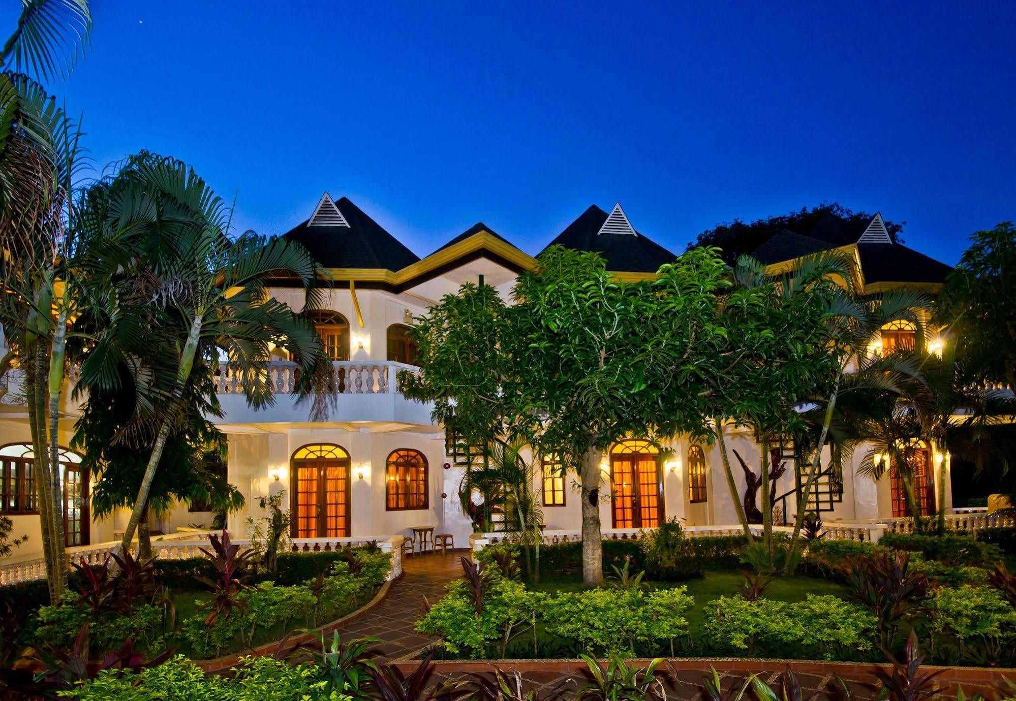Hotel Dolce Puerto Princesa